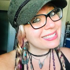 Meet your Posher, Ida